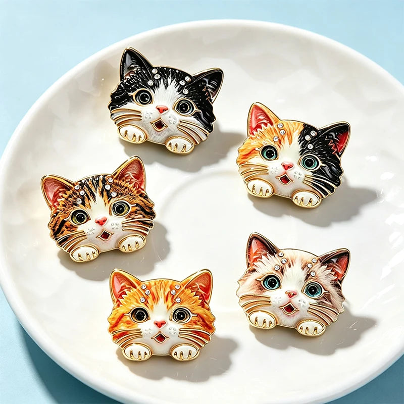 Broche Chat