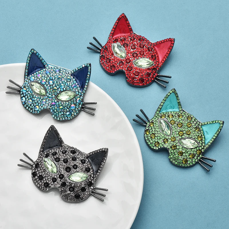 Broche Chat