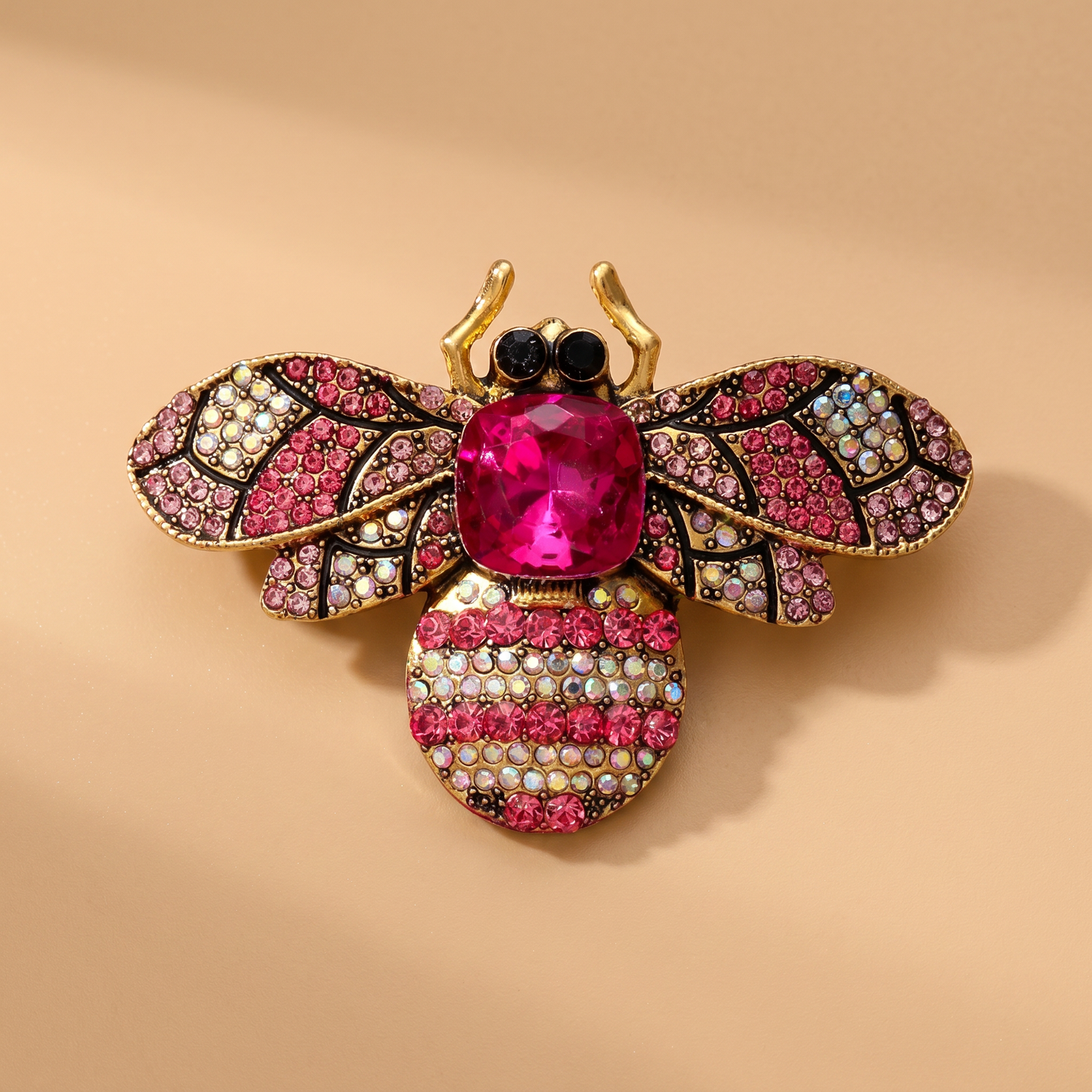 Broche Abeille en cristal, bijou vintage Alyvoa · Rose