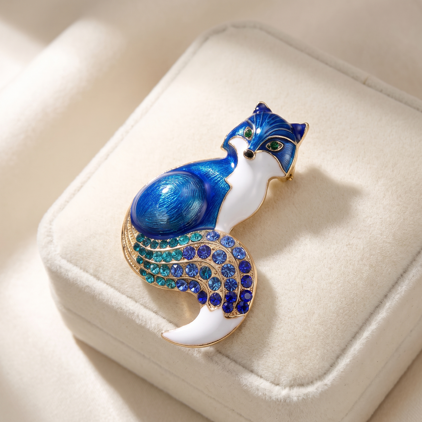 Broche Renard en cristal, bijou vintage Alyvoa vue en gros plan · Bleu