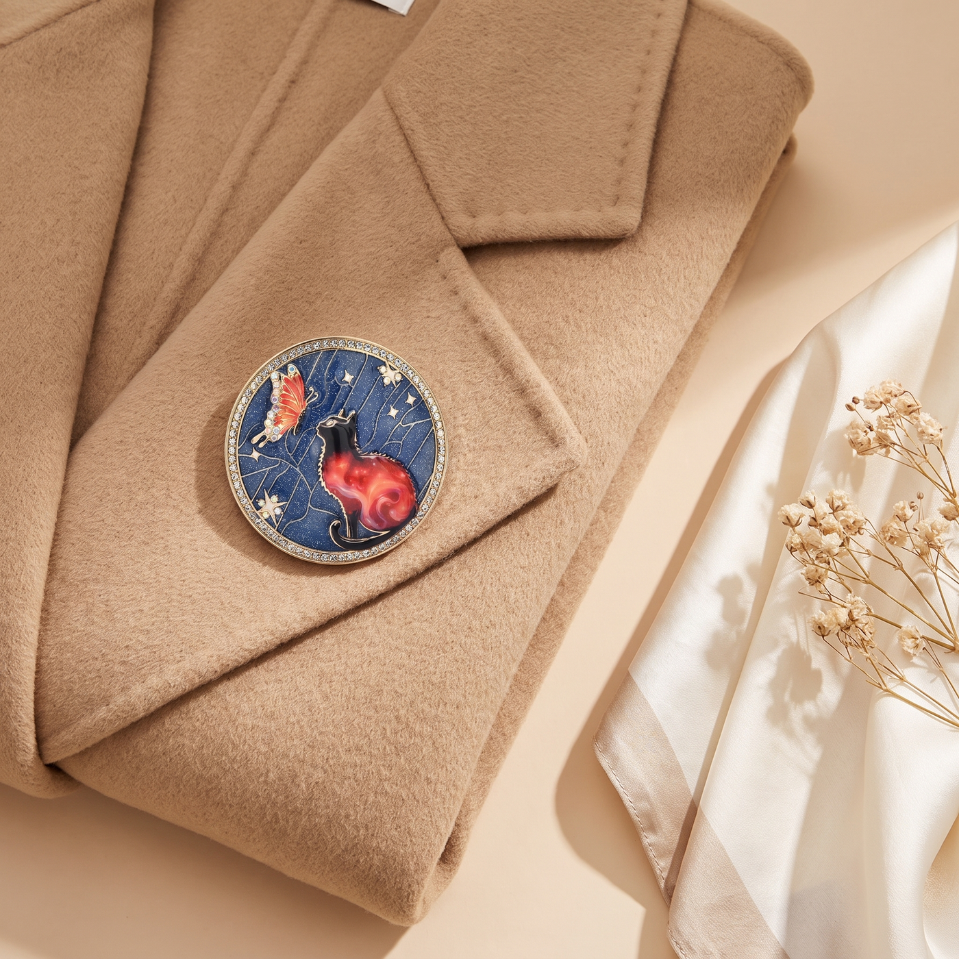 Broche Papillon en émail, bijou vintage Alyvoa · Bleu