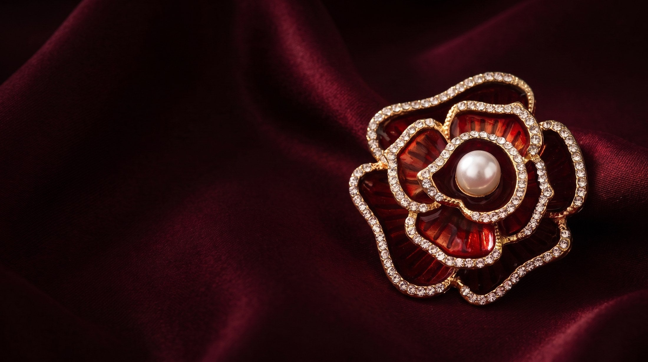 Broches de la saison